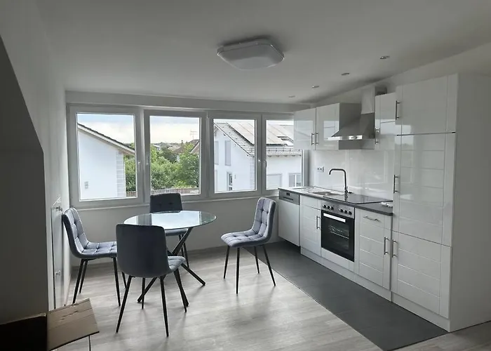 Eine Wundervolle Wohnung! Апартаменты Forstinning