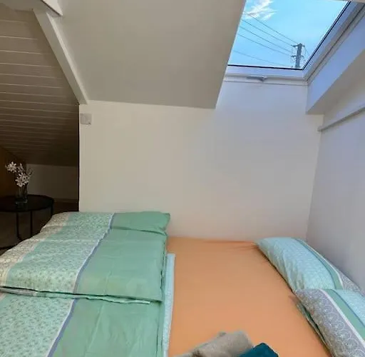 Eine Wundervolle Wohnung! Апартаменты Forstinning