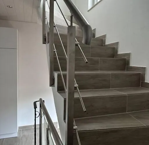 Eine Wundervolle Wohnung! Апартаменты Forstinning